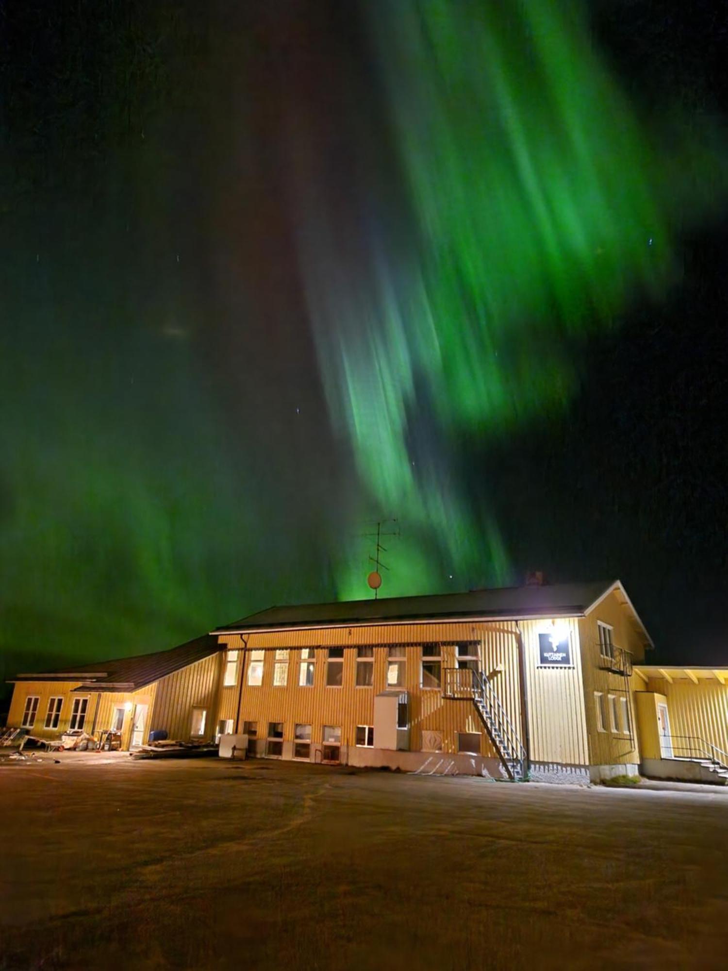 Kuttainen Lodge Karesuando Екстериор снимка